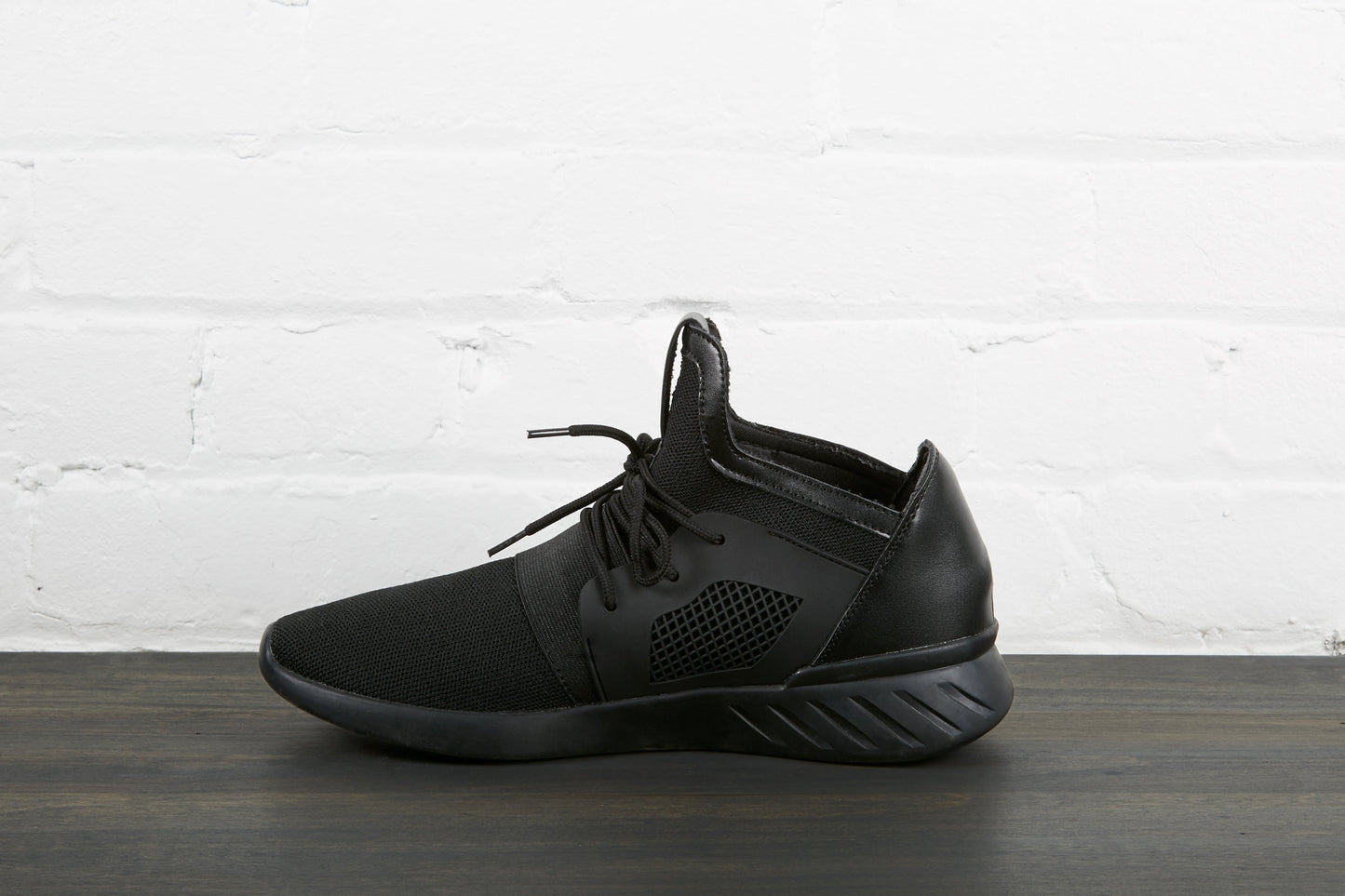 Copy of All Black Sneaker Right Foot